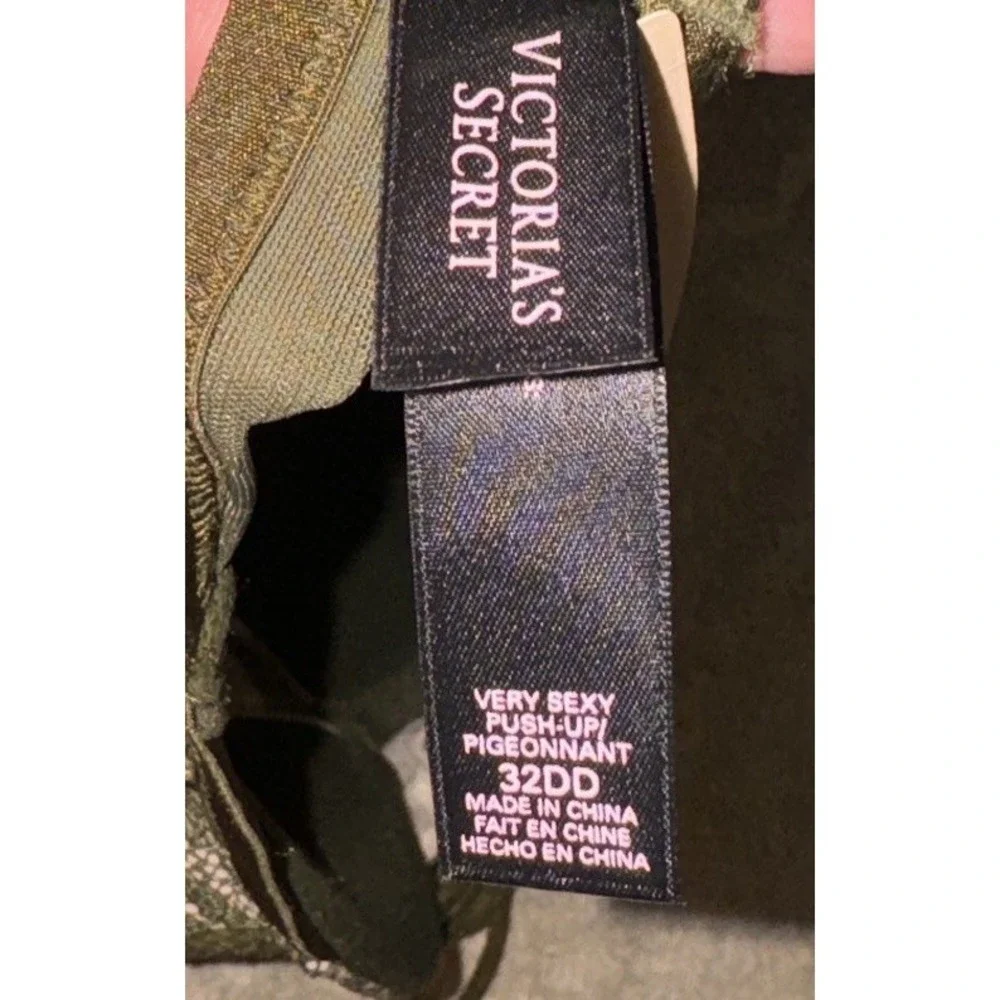 New Victoria's‎ Secret Very Sexy Push Up Bra Olive Green Lace Up Jewel Bra 32DD